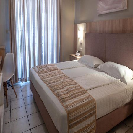 Hotel Strass Paralía Esterno foto